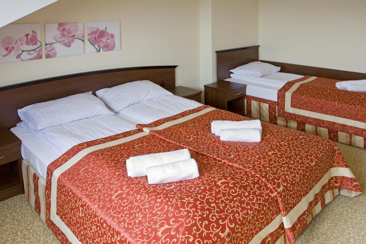 Hotel Zieleniec Extérieur photo